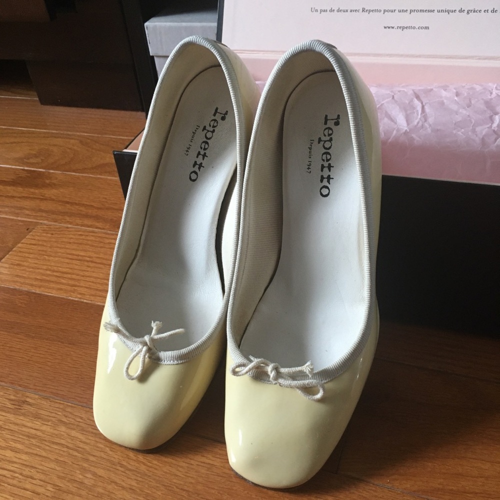SOLD。Repetto Panama Ballet Pumps sz 36 white/beige